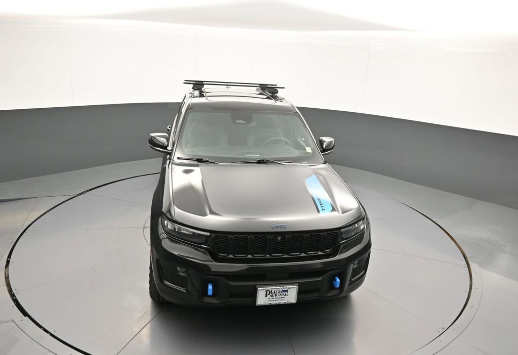 Used 2024 Jeep Grand Cherokee Trailhawk image 36