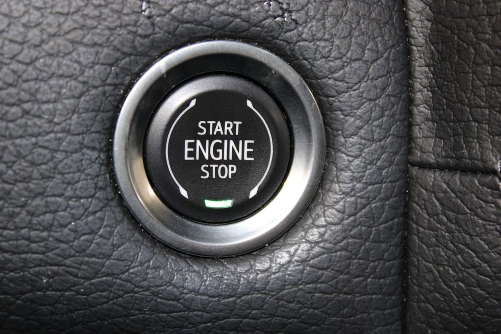 Used 2023 GMC Yukon Denali image 30