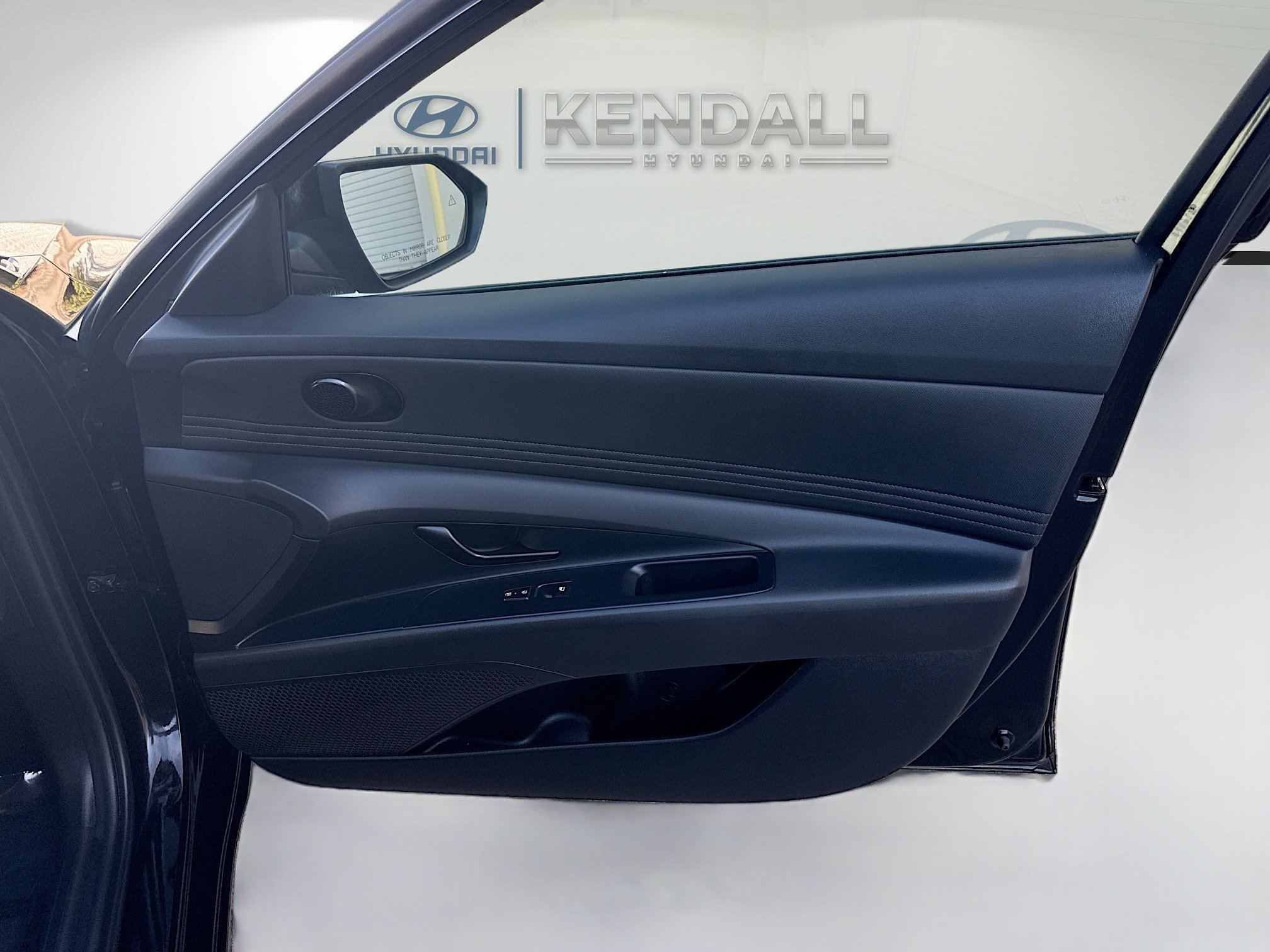 Used 2025 Hyundai Elantra Sport image 30