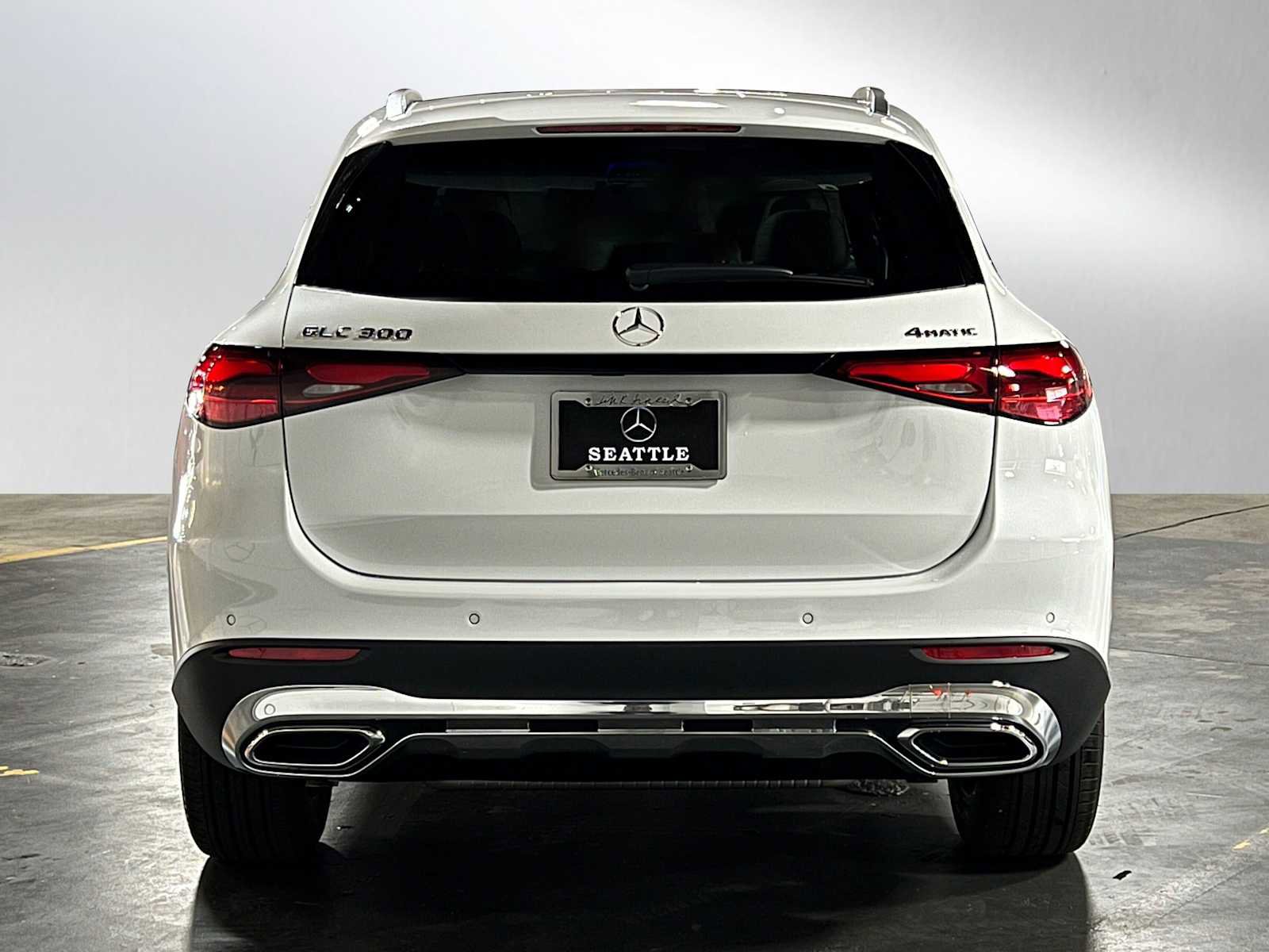 New 2025 Mercedes-Benz GLC 300 4MATIC image 4