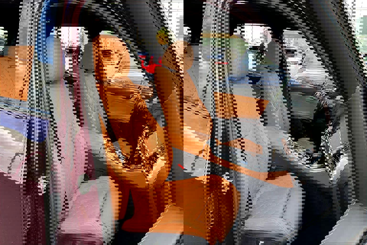 Used 2024 BMW X5 xDrive50e w/ M Sport Package image 10