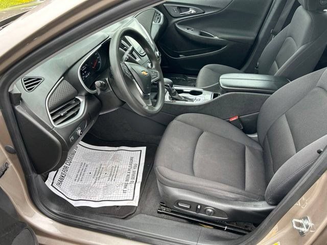 Used 2023 Chevrolet Malibu LT w/ Driver Confidence Package FWD image 11