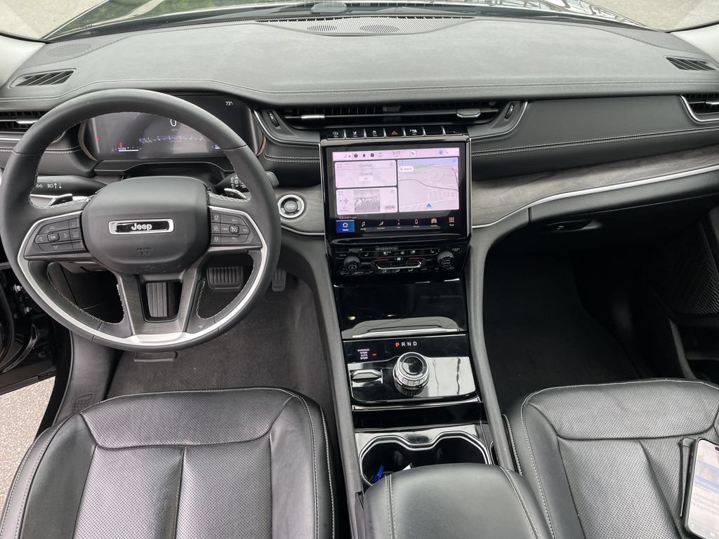 Certified 2023 Jeep Grand Cherokee L Limited w/ Luxury Tech Group II AWD/4WD image 15