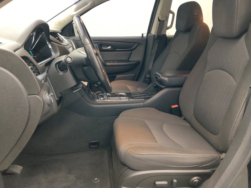 Used 2017 Chevrolet Traverse LT w/ Style and Technology Package FWD image 17