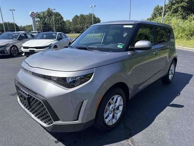 New 2025 Kia Soul LX