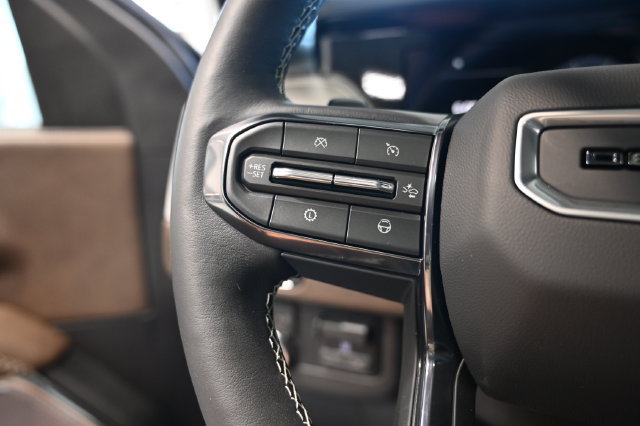 New 2026 GMC Yukon XL Denali Ultimate AWD/4WD image 28