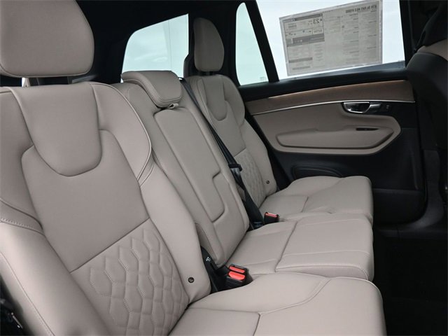 New 2026 Volvo XC90 B6 Plus w/ Protection Package Premier image 34