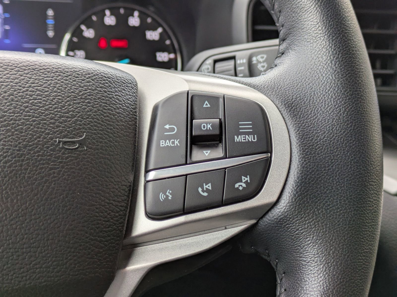 Certified 2023 Ford Explorer XLT image 29