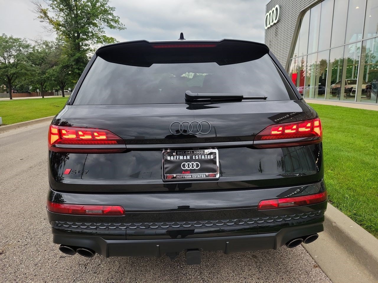 New 2026 Audi SQ7 Prestige AWD/4WD image 32
