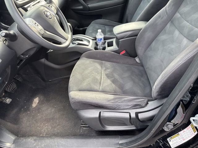 Used 2016 Nissan Rogue S image 15