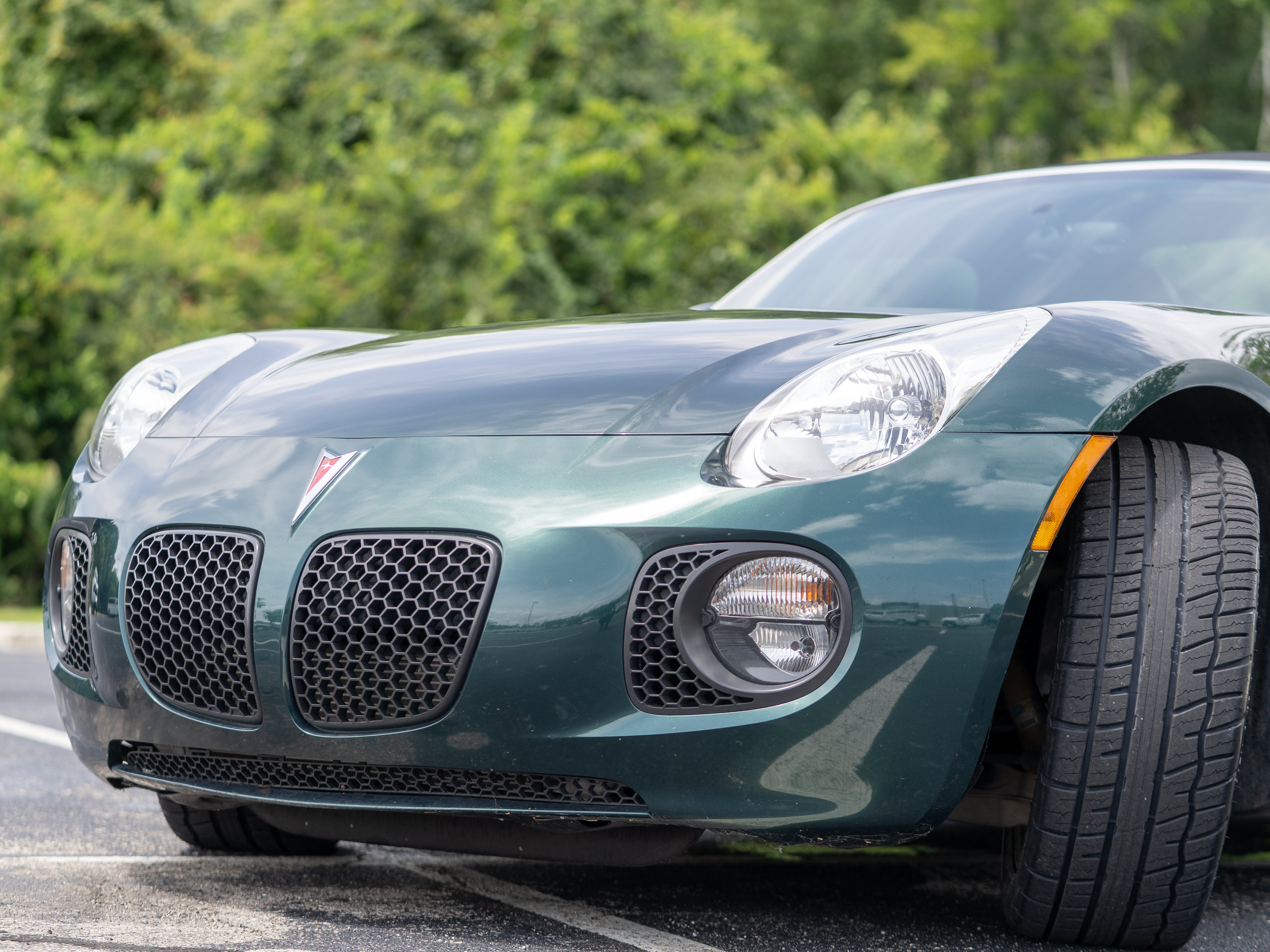Used 2007 Pontiac Solstice GXP w/ Premium Package RWD image 30
