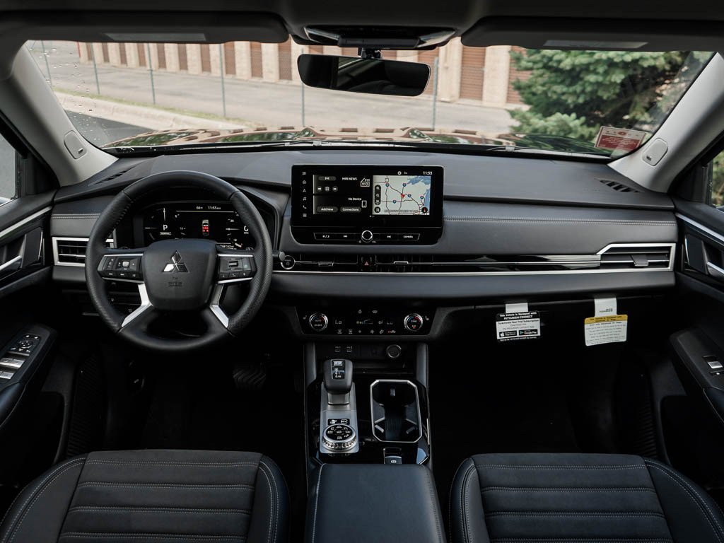 New 2026 Mitsubishi Outlander SE AWD/4WD image 13