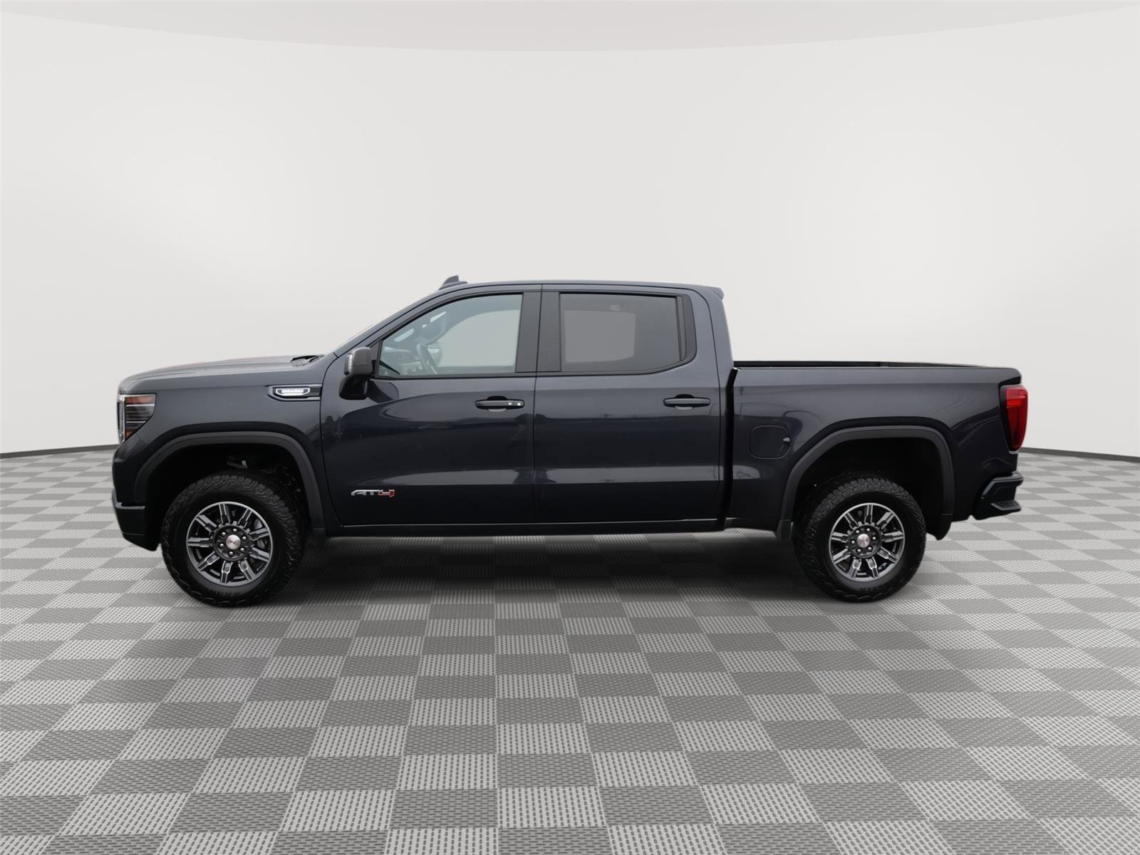 Certified 2024 GMC Sierra 1500 AT4 w/ AT4 Preferred Package image 13