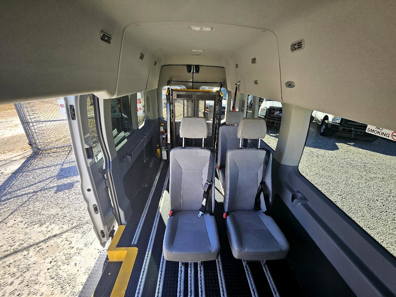 Used 2019 Ford Transit 350 XL image 28