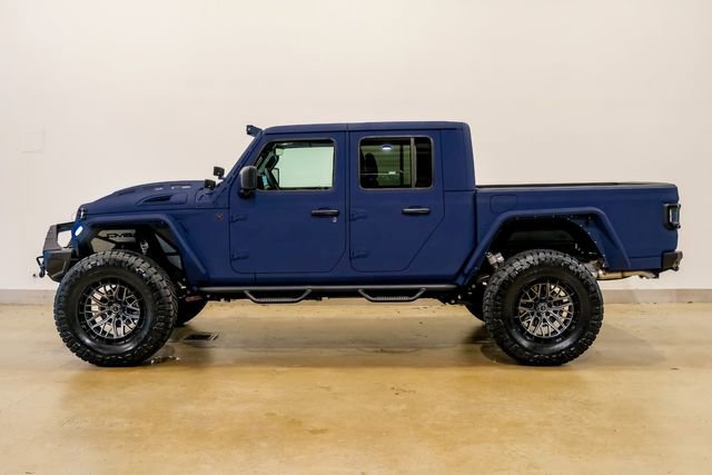 Used 2025 Jeep Gladiator Sport AWD/4WD image 8