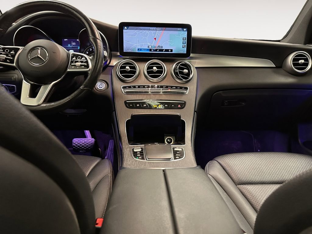 Used 2020 Mercedes-Benz GLC 300 4MATIC image 11
