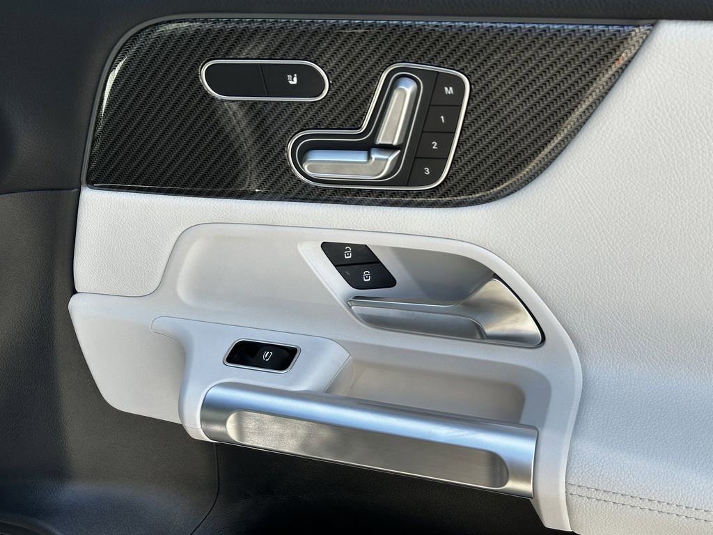 Certified 2023 Mercedes-Benz GLB 250 w/ AMG Line image 17