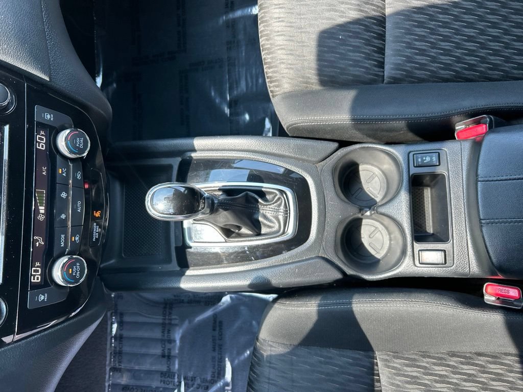 Used 2019 Nissan Rogue SV FWD image 18