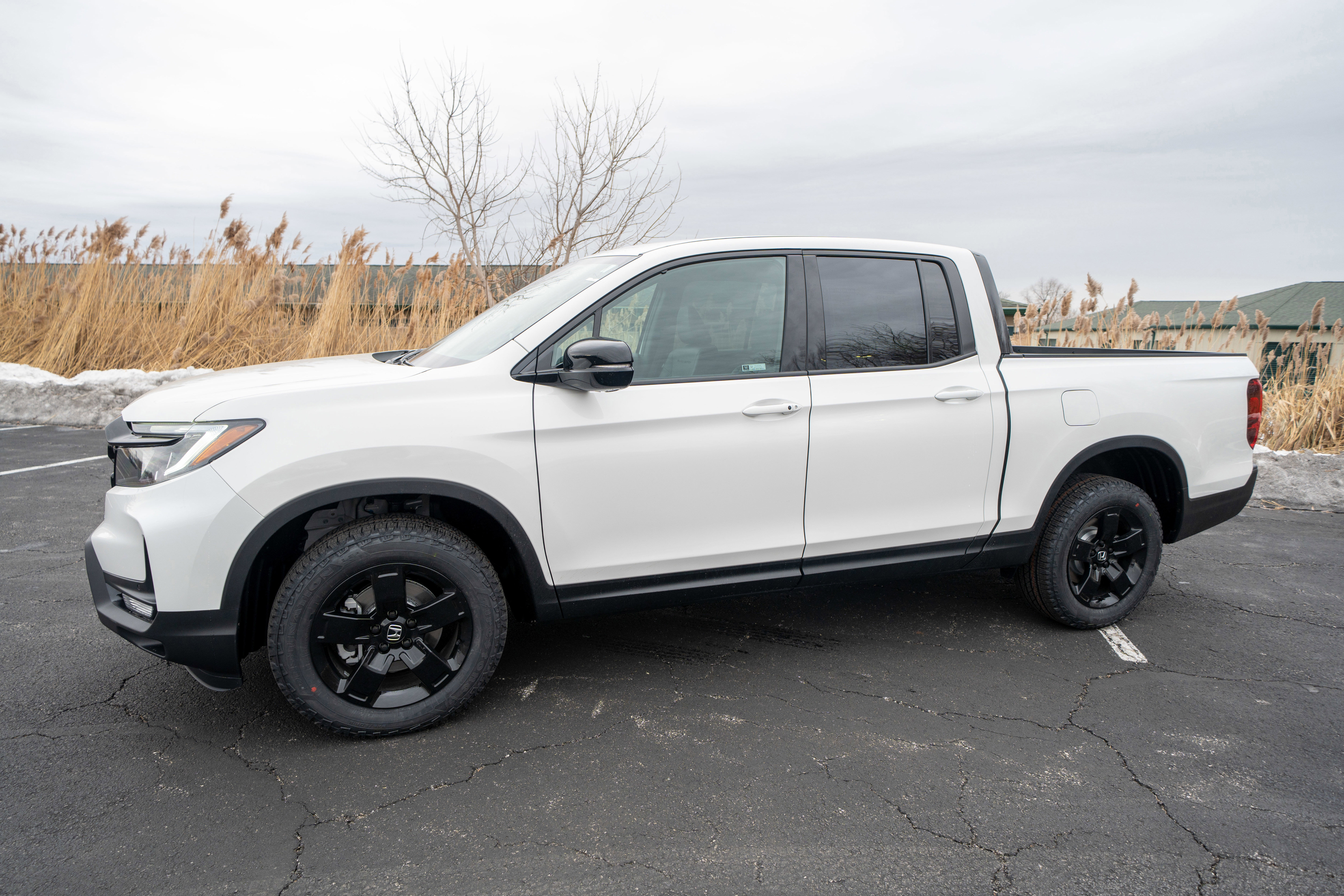 New 2026 Honda Ridgeline Black Edition image 3
