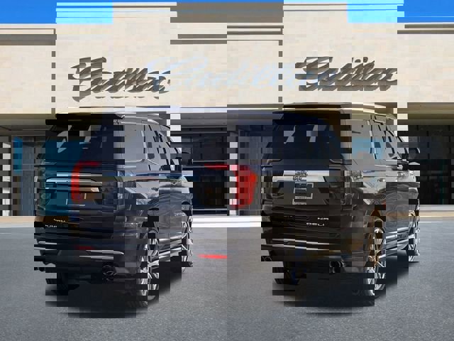 Used 2023 GMC Yukon Denali w/ Denali Reserve Package image 3