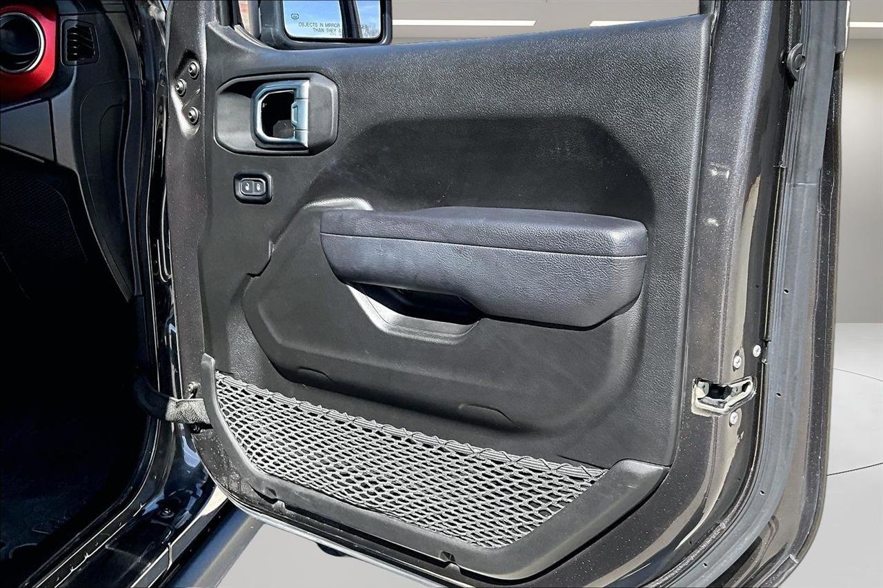 Used 2023 Jeep Gladiator Rubicon w/ LED Lighting Group image 27