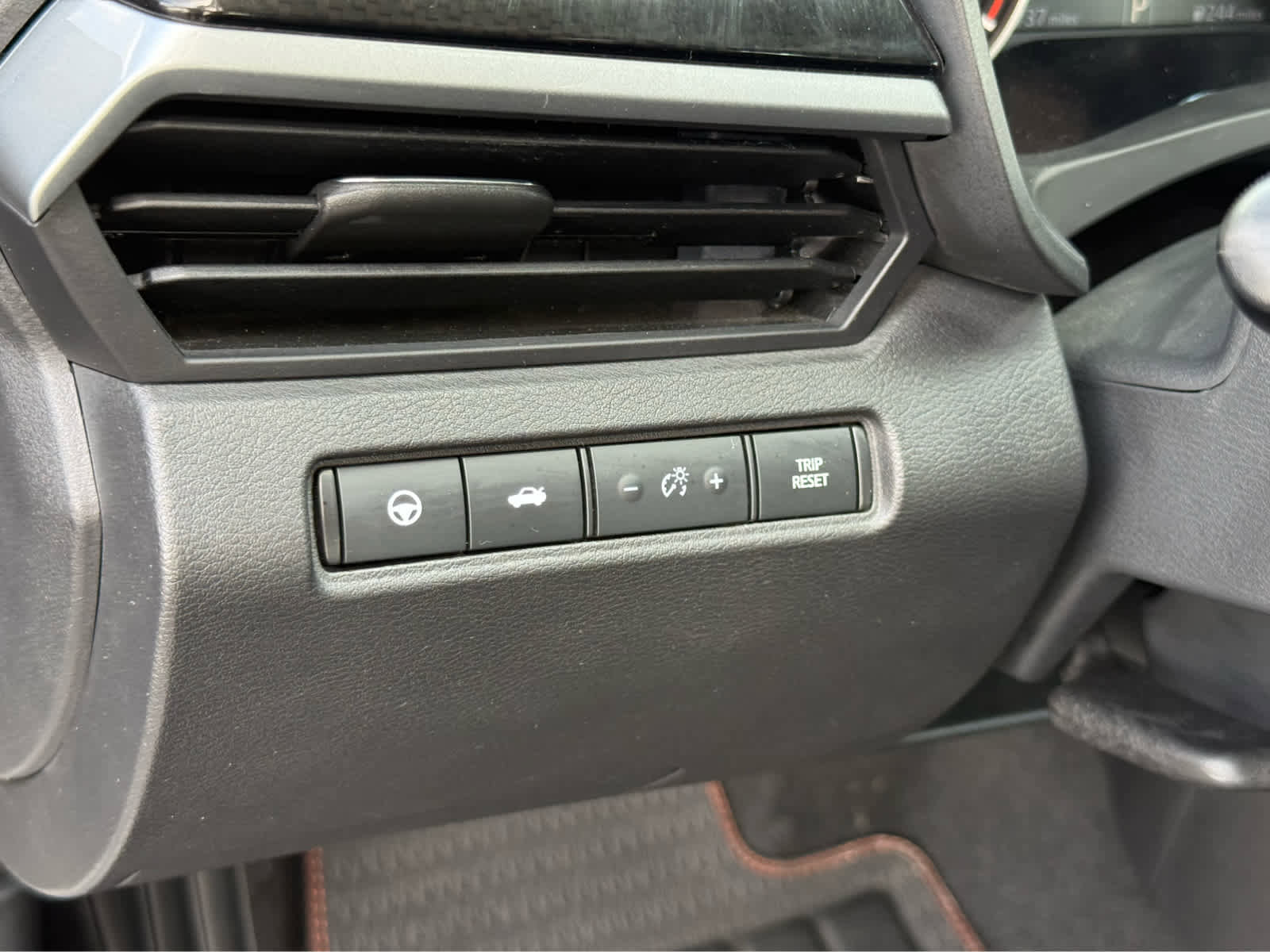 Used 2023 Nissan Altima 2.0 SR image 13