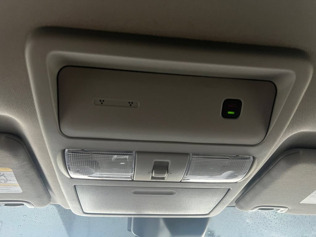 Certified 2025 Nissan Frontier S RWD image 7