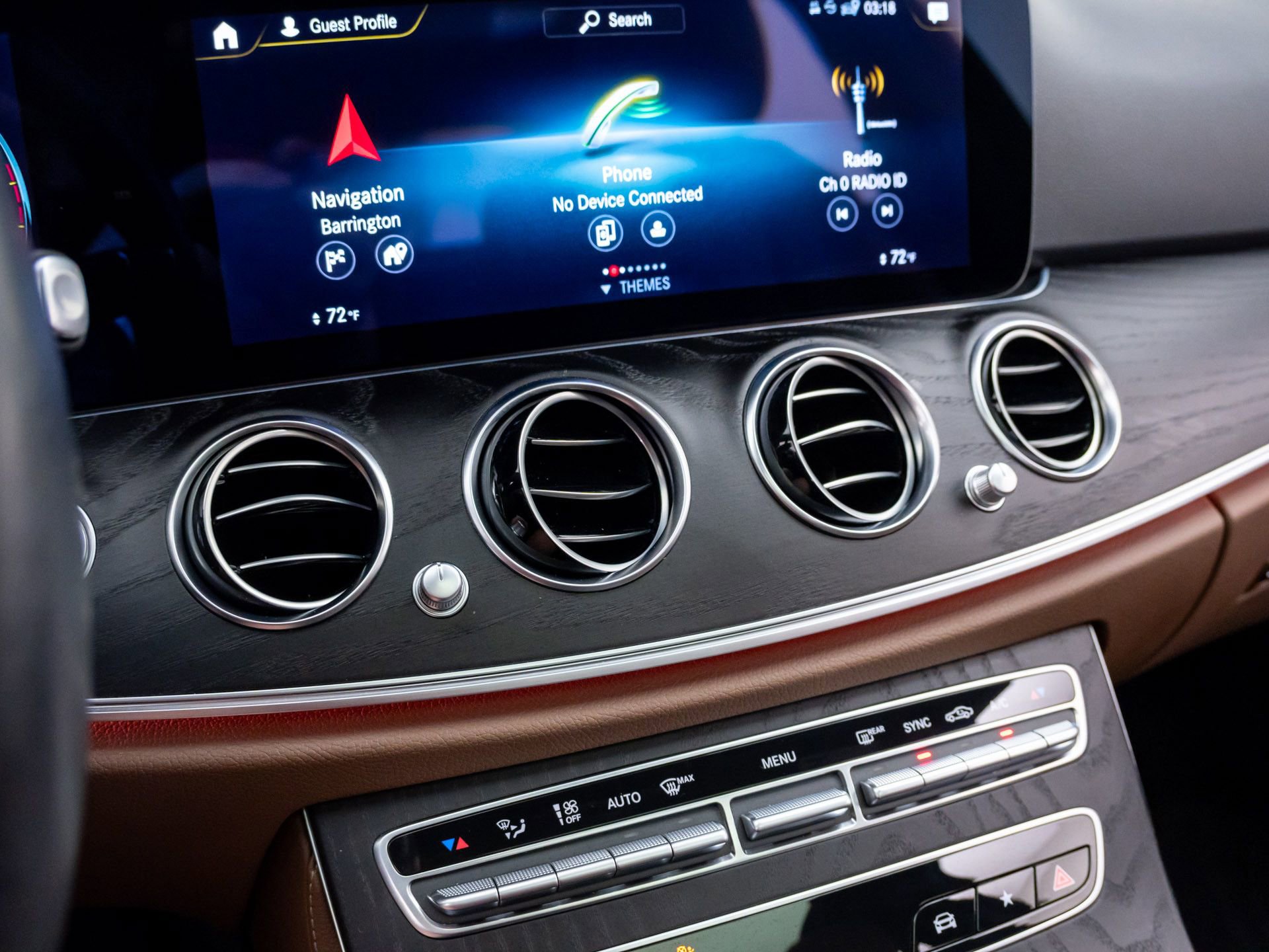 Used 2021 Mercedes-Benz E 350 4MATIC Sedan image 26