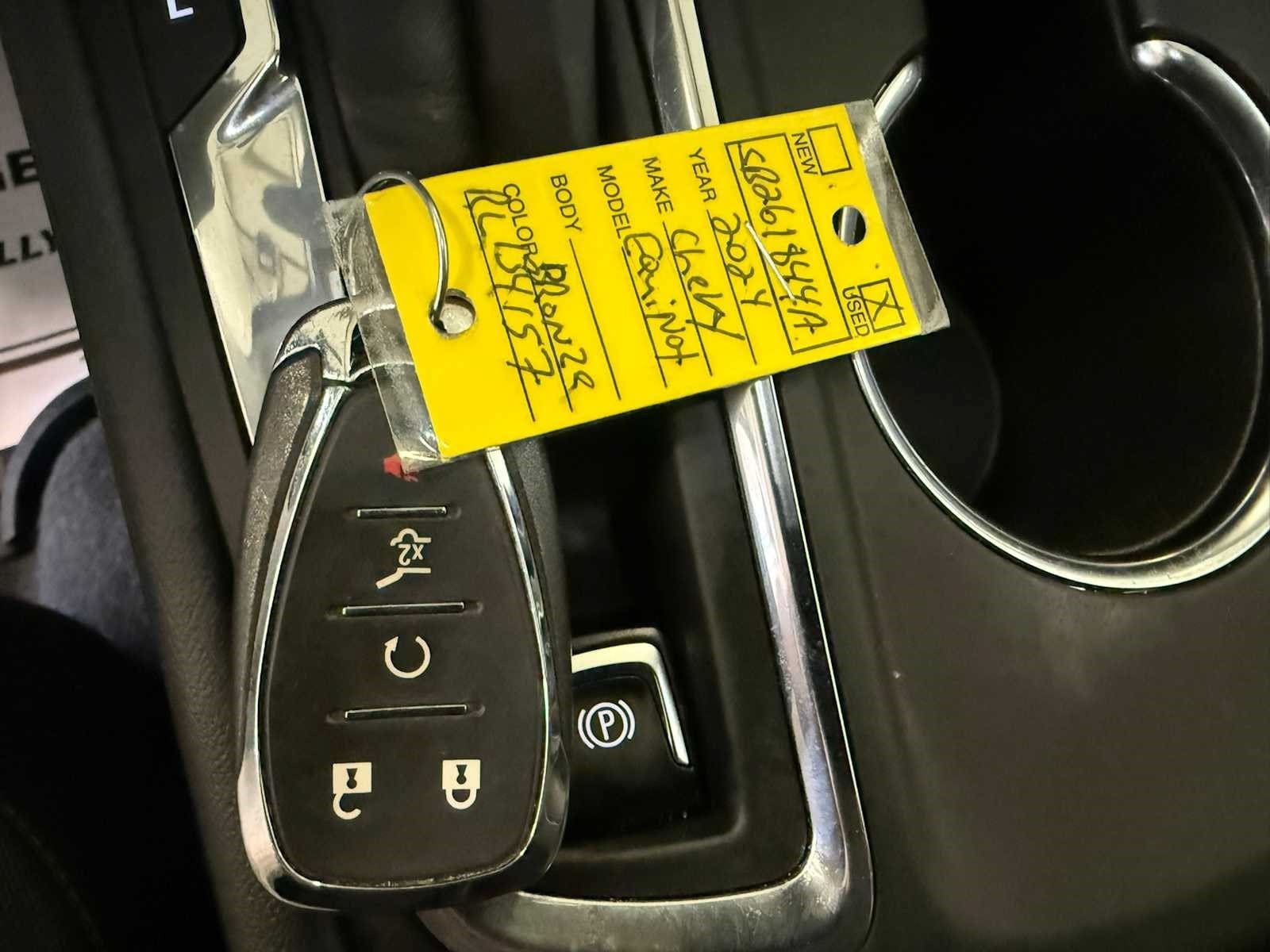 Used 2024 Chevrolet Equinox LT FWD image 35