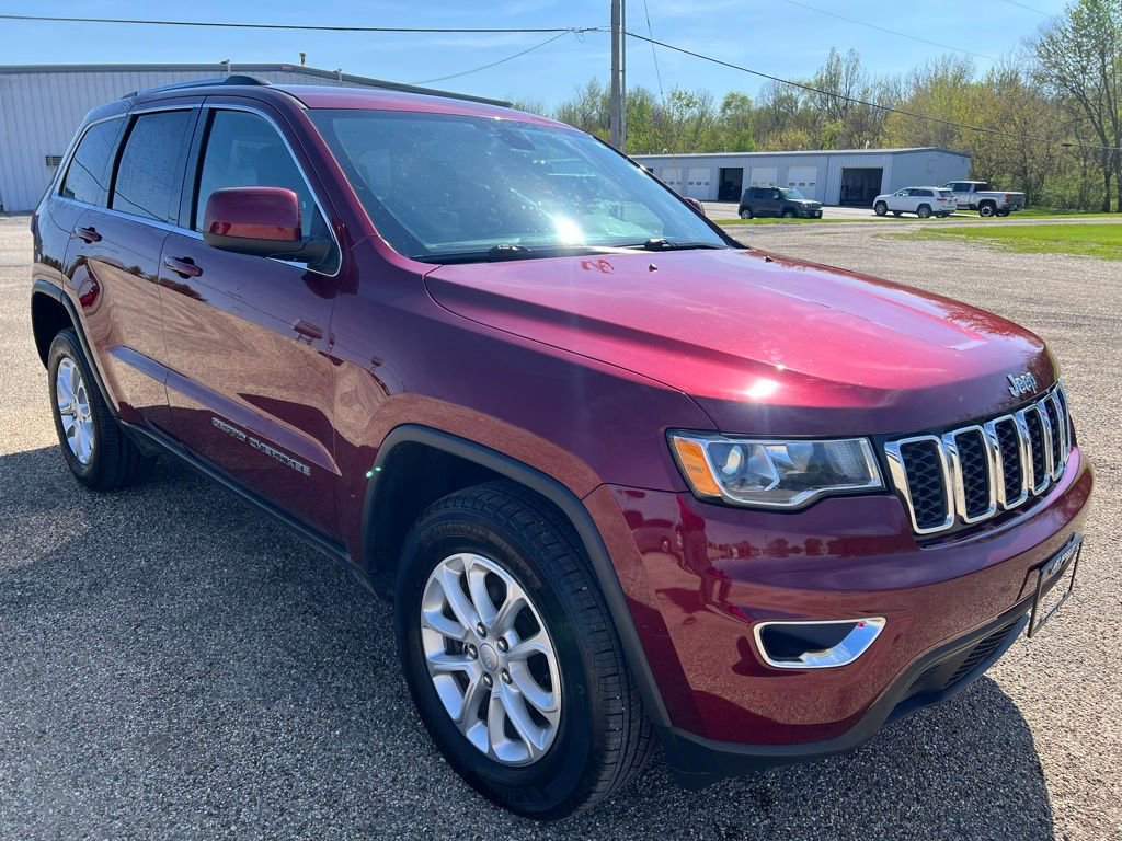 Used 2021 Jeep Grand Cherokee Laredo AWD/4WD image 9