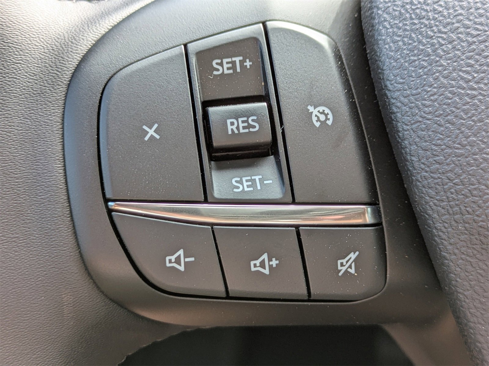 New 2025 Ford Maverick XLT w/ XLT Luxury Package image 23