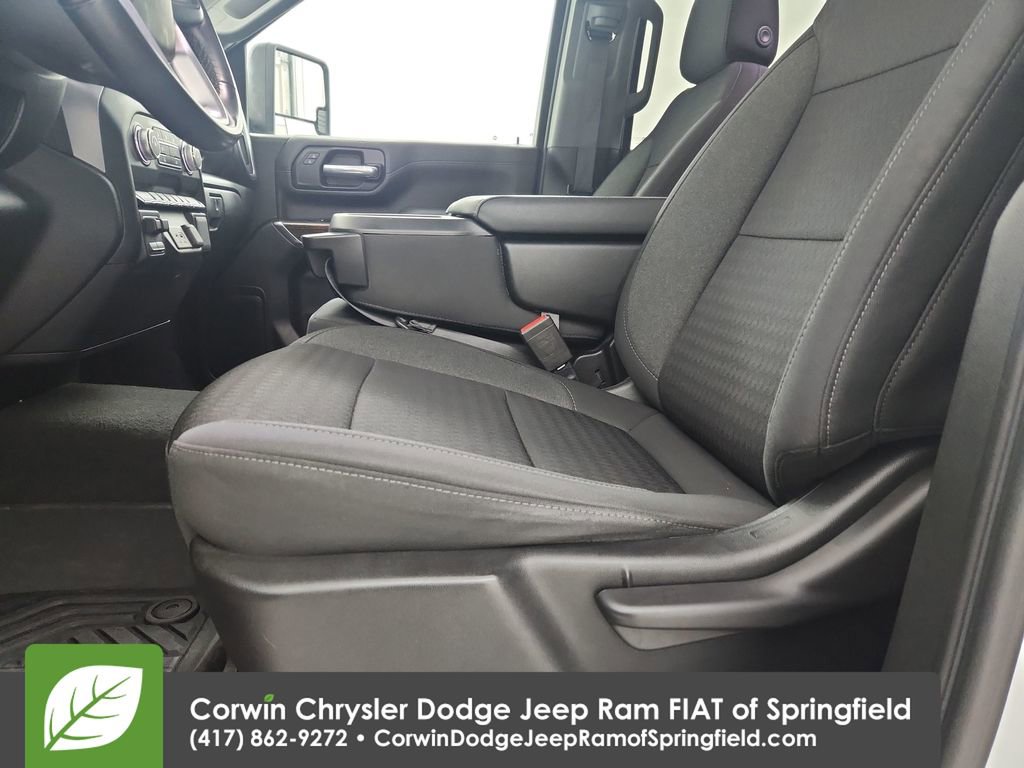 Used 2023 GMC Sierra 3500 SLE image 12