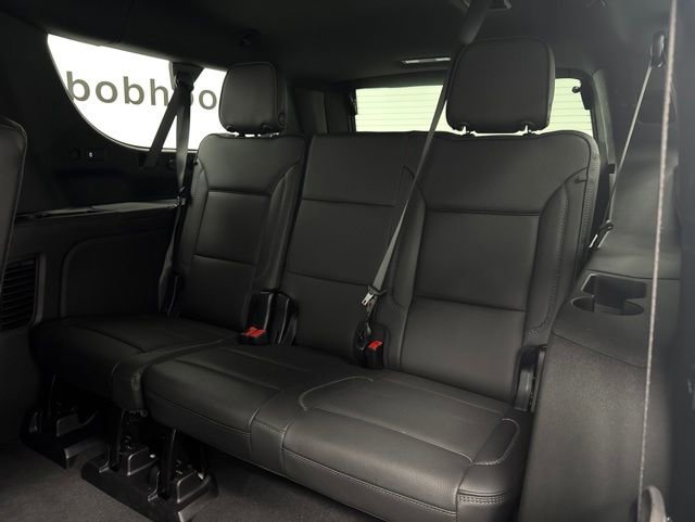 Used 2025 GMC Yukon XL Denali AWD/4WD image 29