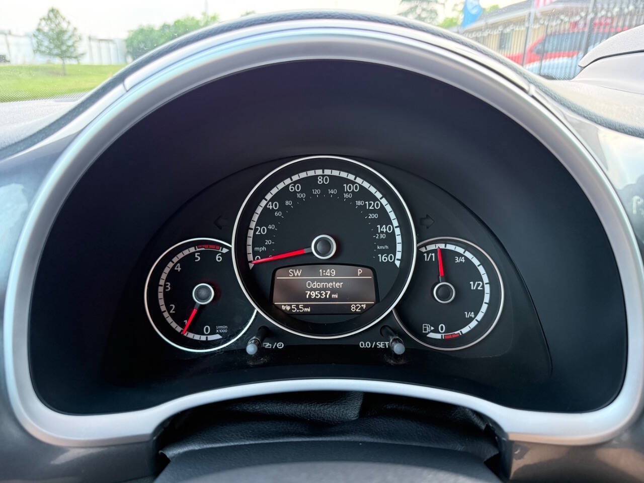 Used 2013 Volkswagen Beetle TDI FWD image 21