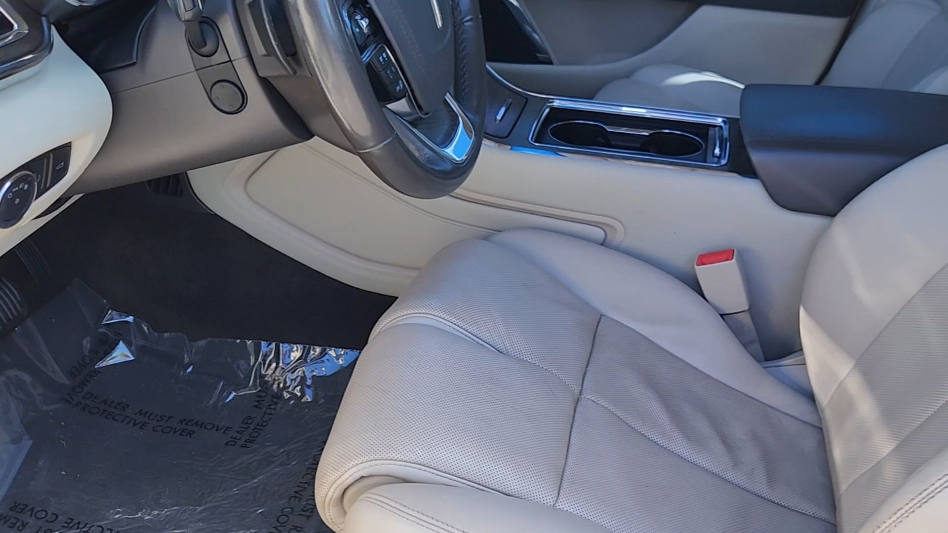Used 2018 Lincoln Continental Reserve AWD/4WD image 25