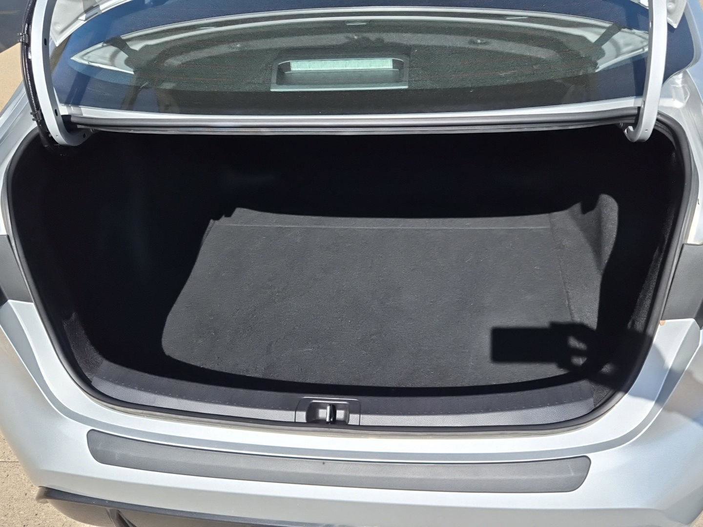 Used 2023 Toyota Corolla SE image 6