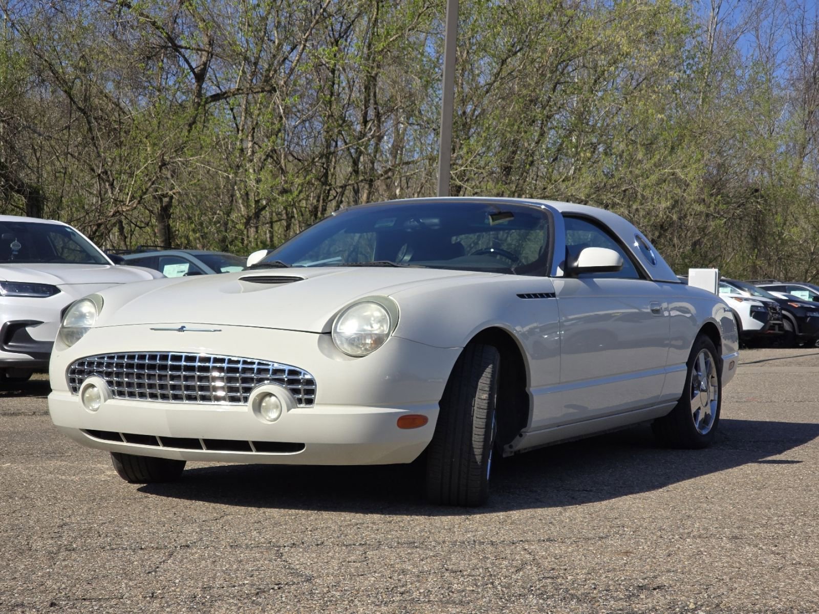 Used 2002 Ford Thunderbird image 4