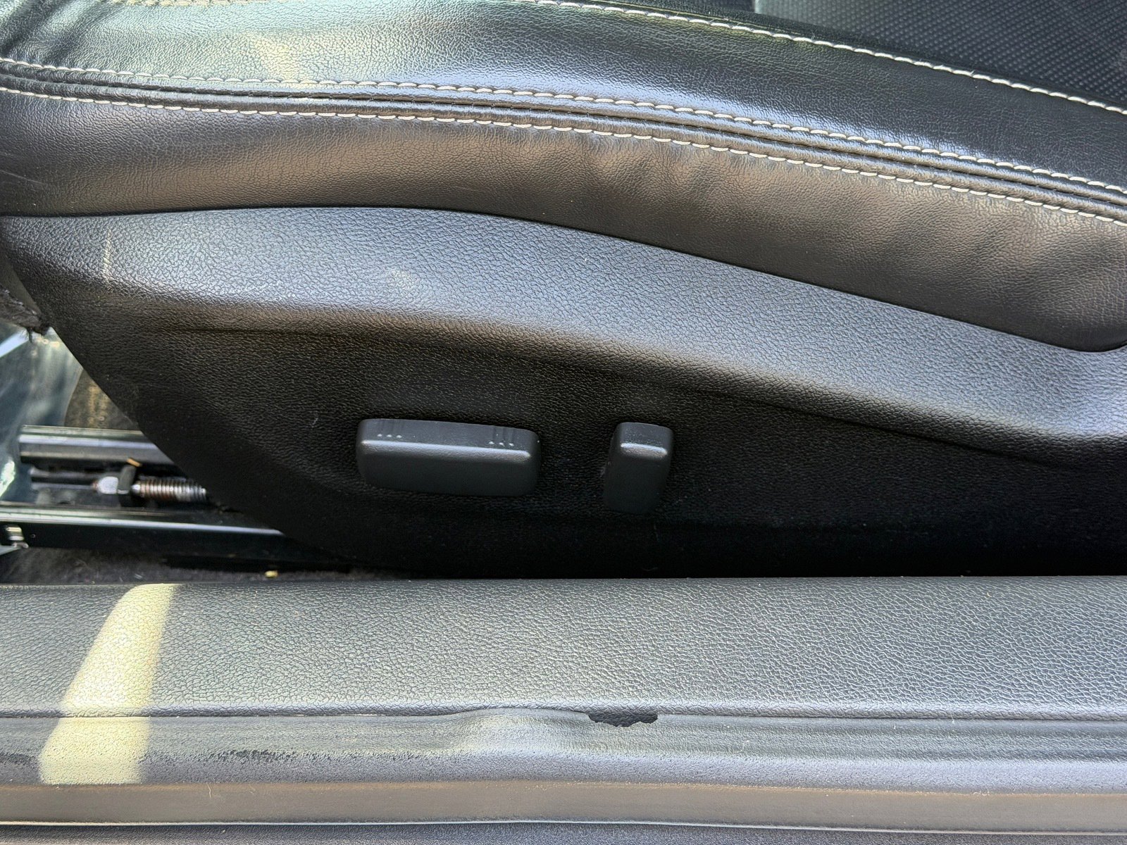 Used 2015 Chevrolet Camaro SS w/ RS Package RWD image 15