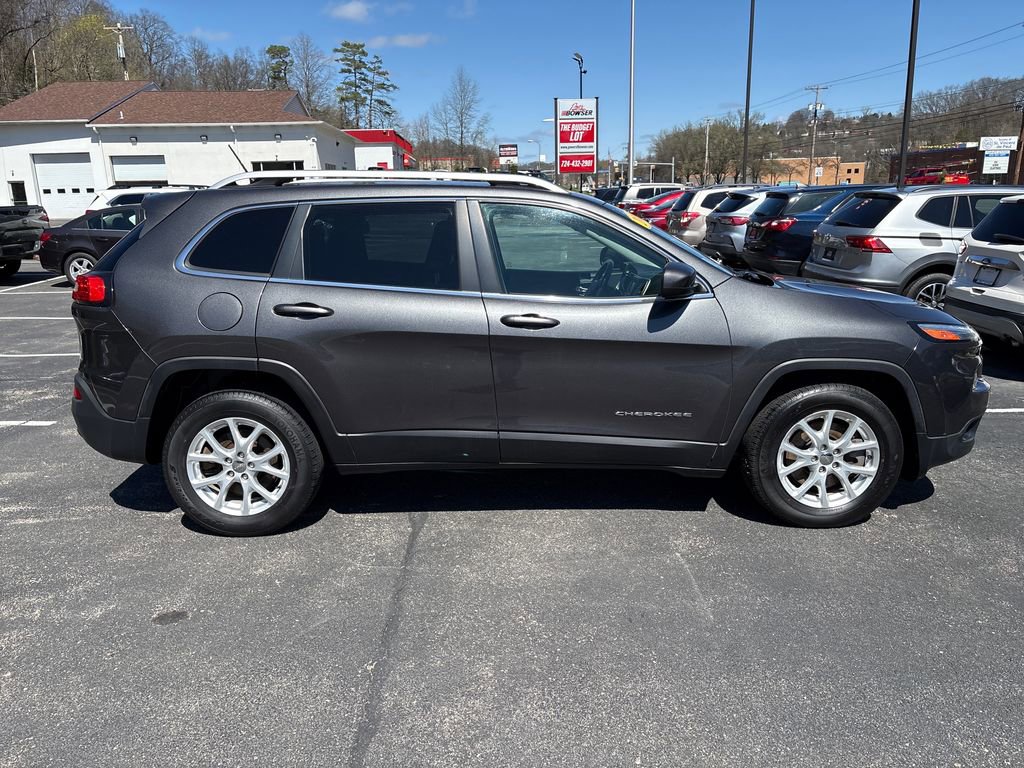 Used 2015 Jeep Cherokee Latitude w/ Cold Weather Group image 6