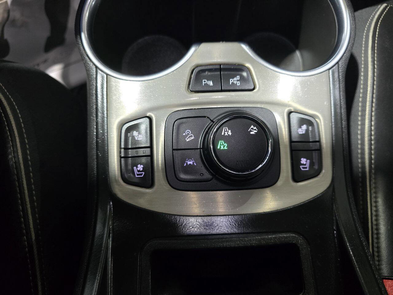 Used 2019 GMC Terrain Denali w/ Advanced Safety Package AWD/4WD image 34