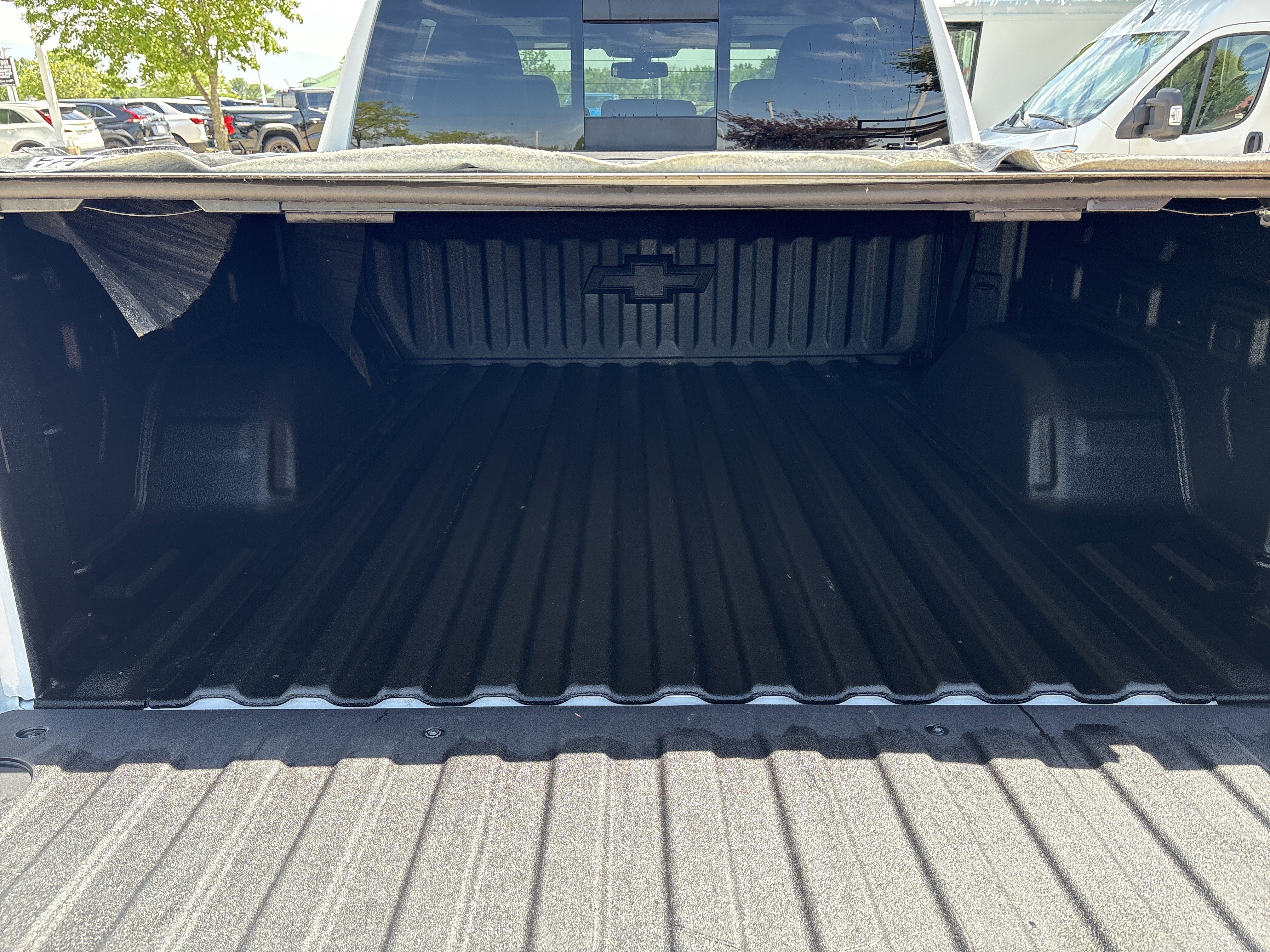 Used 2021 Chevrolet Silverado 1500 LTZ AWD/4WD image 10