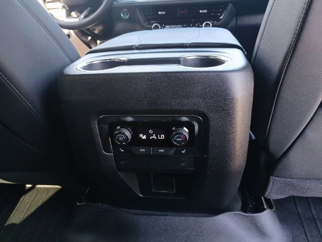 Used 2025 Chevrolet Tahoe Z71 w/ Comfort Package AWD/4WD image 28