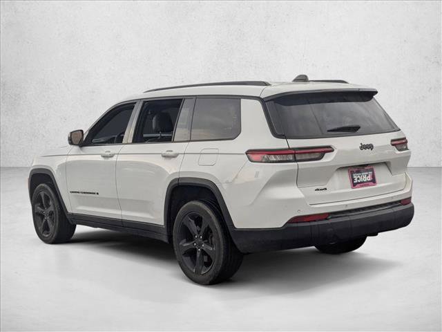 Used 2023 Jeep Grand Cherokee L Laredo image 7