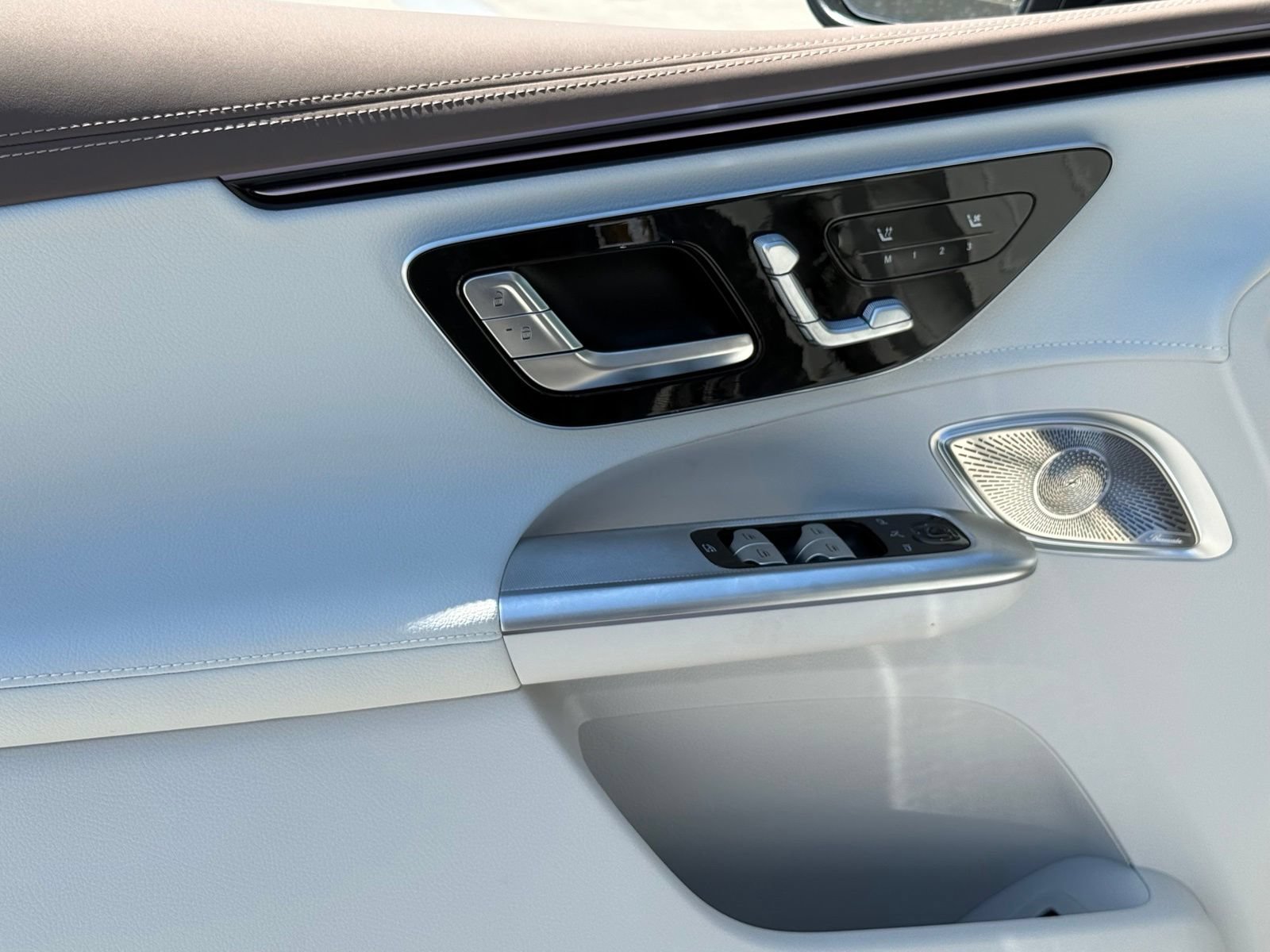 New 2027 Mercedes-Benz EQE 320+ SUV image 14