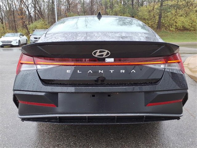New 2026 Hyundai Elantra SEL Sport w/ Cargo Package image 5