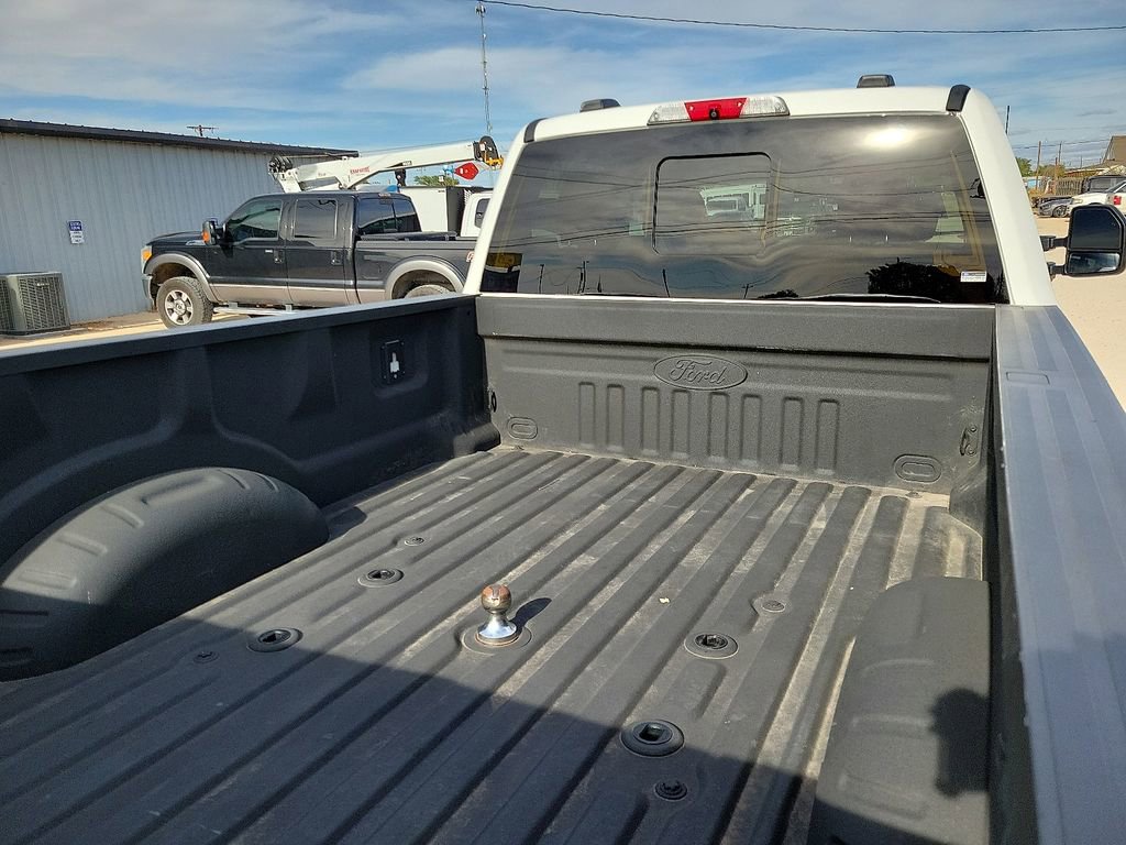 Used 2022 Ford F450 Platinum w/ FX4 Off-Road Package image 15