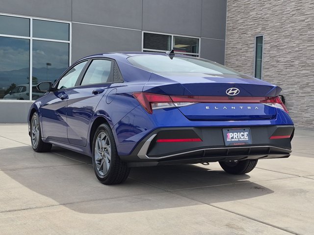 Used 2024 Hyundai Elantra SEL FWD image 8