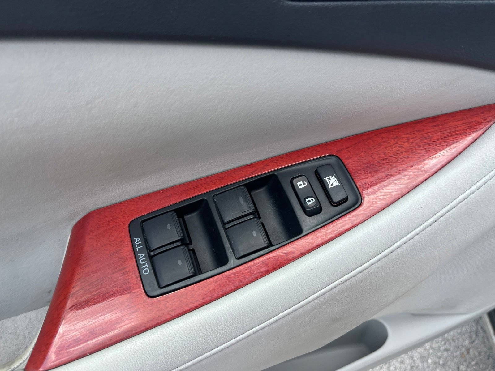 Used 2009 Lexus ES 350 FWD image 11
