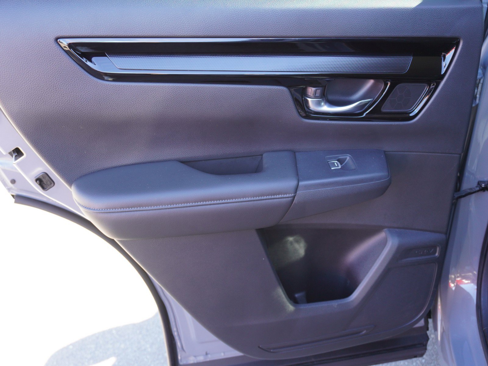 Used 2025 Honda CR-V EX-L image 12