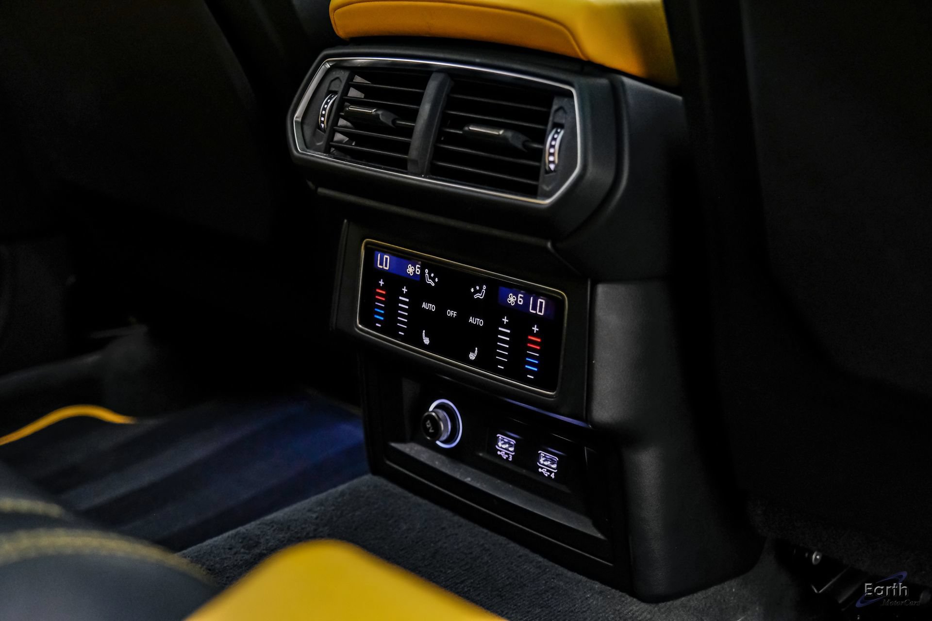 Used 2021 Lamborghini Urus AWD/4WD image 85